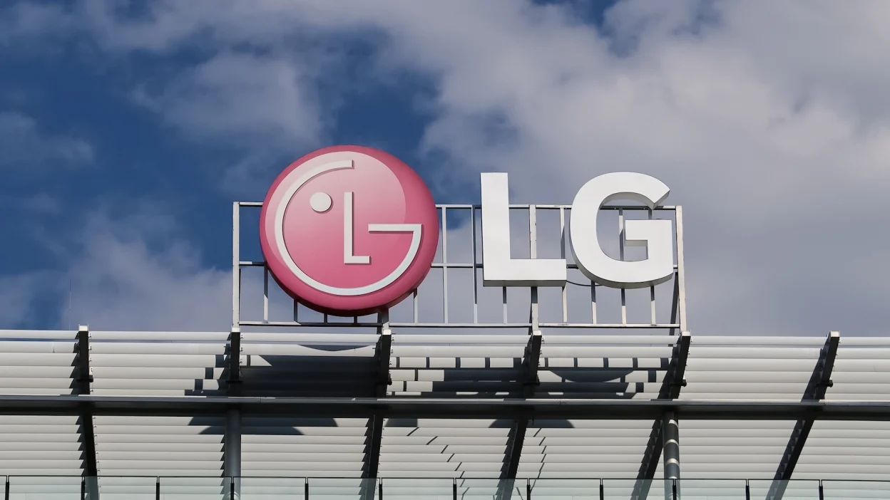 LG